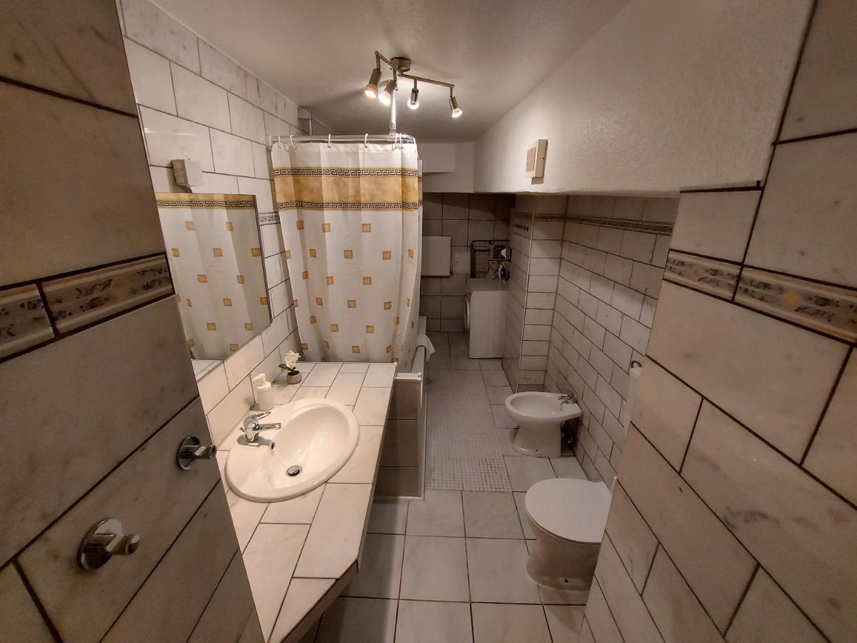 Basement Apartment Colonia Exterior foto